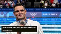 Florent Manaudou : Après l'effort, il se lâche avec sa belle Lola... Bisous et danse à deux, les amoureux au coeur de la fête