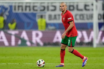 Pepe anuncia su retiro de las canchas