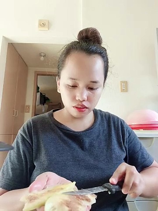 Eating Mango