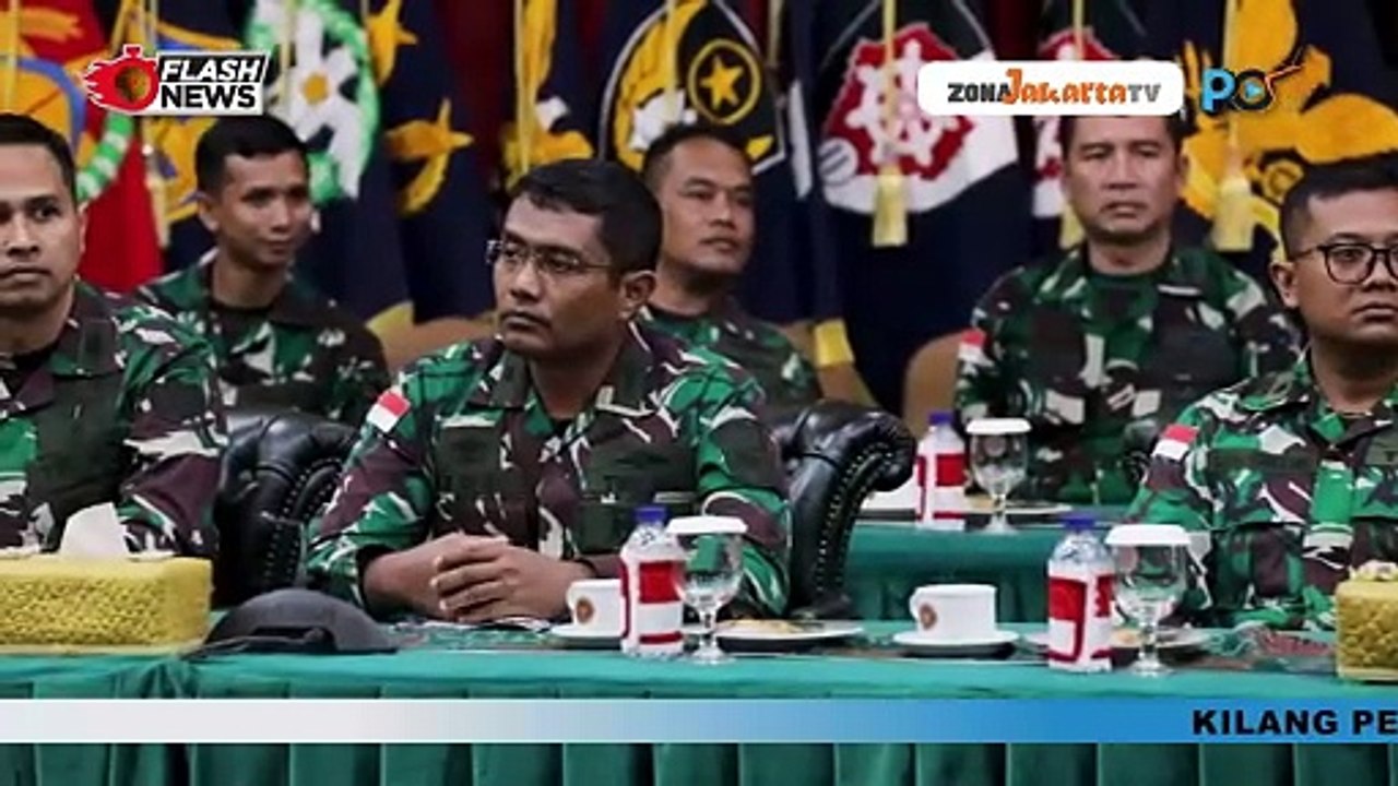 MENHAN PRABOWO BERI PEMBEKALAN KEPADA 40 TENAGA KESEHATAN TNI UNTUK MISI KEMANUSIAAN DI GAZA
