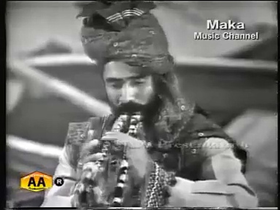 Khamiso_Khan_Alghozo_Jo_Badshah_aen_Alan_Faqeer_Ji_Jhumir(240p)