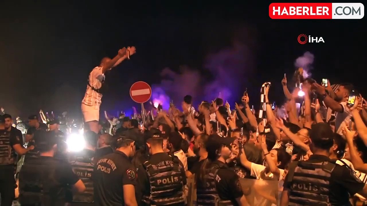 PFDK, Süper Kupa maçındaki olaylar nedeniyle Beşiktaş ve Galatasaray'a ceza verdi