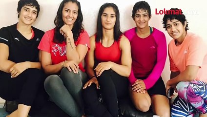 मैदानात संघर्ष होताच...पण वैयक्तिक आयुष्यातही विनेशचा खडतर प्रवास