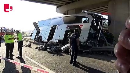 Ankara'da yolcu otobüsü köprüye çarptı