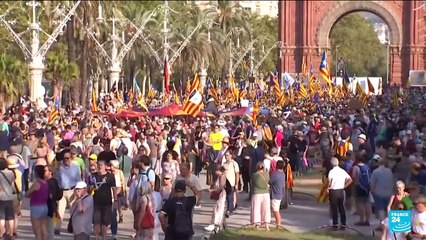 Espagne : l'indépendantiste Puigdemont réapparaît après sept ans d'exil et disparaît à nouveau
