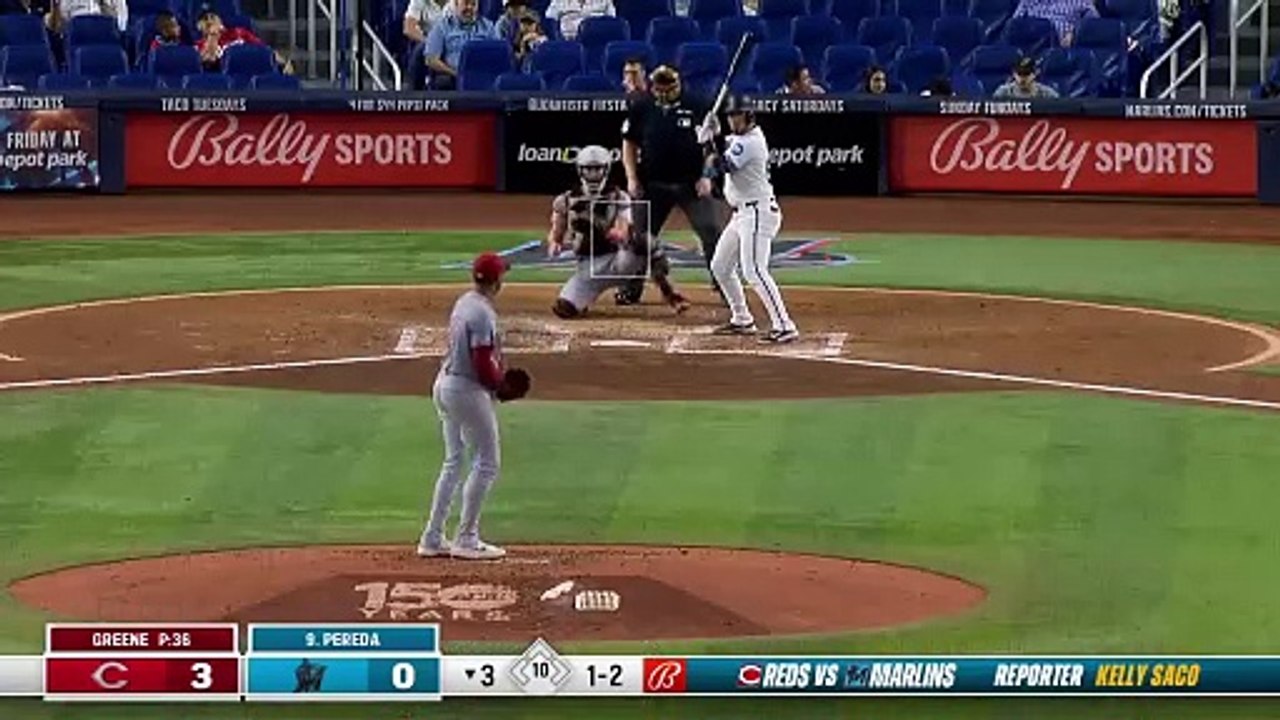 Jhonny Pereda conectó su primer hit en Grandes Ligas