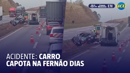 Carro capota na Fernão Dias