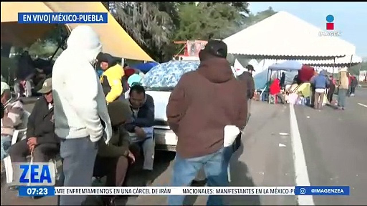 Bloqueo en la México-Puebla: Ejidatarios acuerdan abrir un carril en la autopista