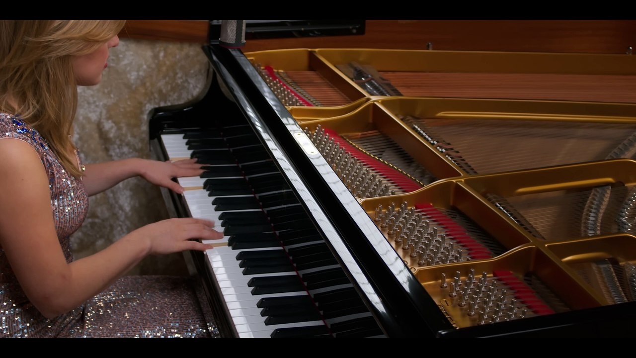 Bridge over Troubled Water - Simon & Garfunkel (Acoustic cover by Emily Linge)