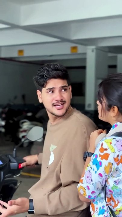 Petrol_Chor_pakda_gya____funny_video____Shubham____tiyaa_#trending__#foryou_#youtube(720p)