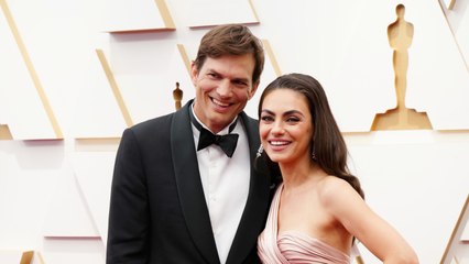 GALA VIDÉO - L'histoire d'amour entre Mila Kunis et Ashton Kucther