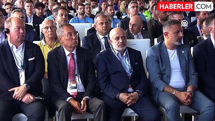 Erdoğan'dan futbol camiasına çağrı: Araya husumetin, ideolojinin girmesi sporun ruhuna zarar verir