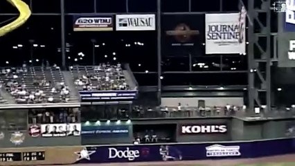 Vladimir Guerrero un 9 de agosto del 2002 logró su jonrón 200