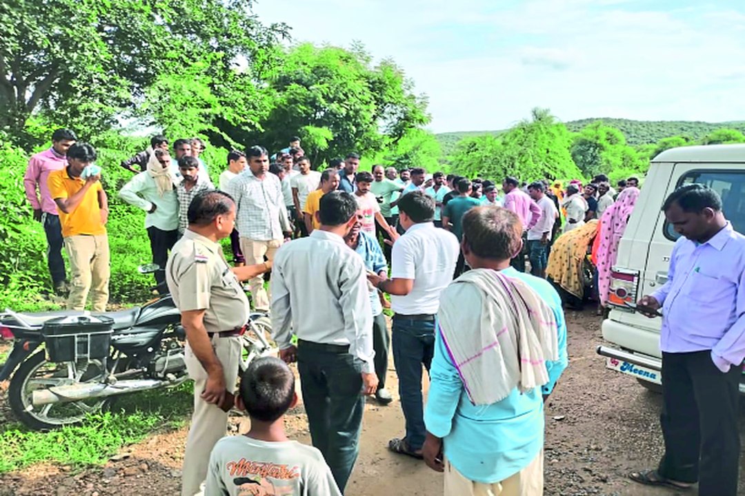 एनिकट में नहाने गए बालक की डूबने से मौत... देखें वीडियो ...