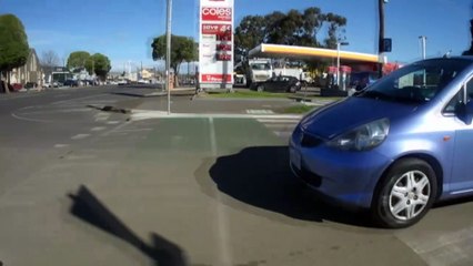 Geelong council shelves bike lane project midway through construction