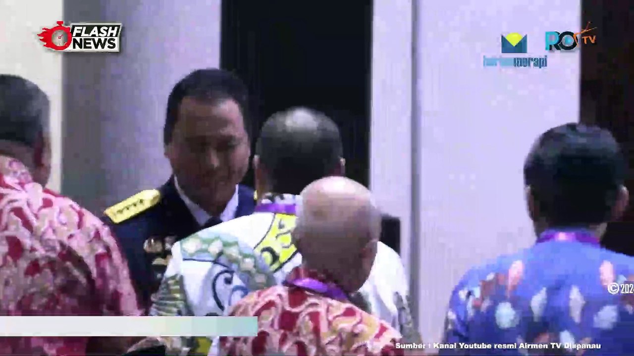 Kasau Marsekal TNI M Tonny Harjono Terima Penghargaan Satyalencana Kebaktian Sosial