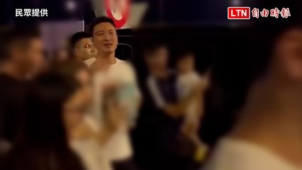 王陽明也在！車聚塞爆南投2處國道服務區 驚動國道警察出面維持秩序（民眾提供）