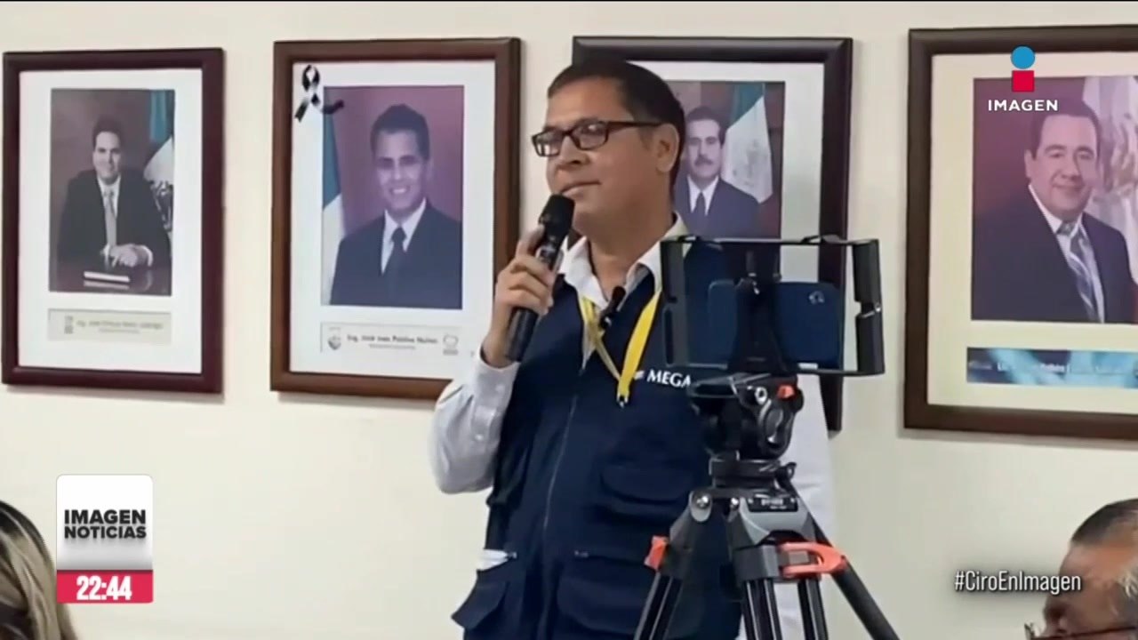 Alcalde de San Luis Río Colorado, Sonora, amenaza a periodista en conferencia de prensa