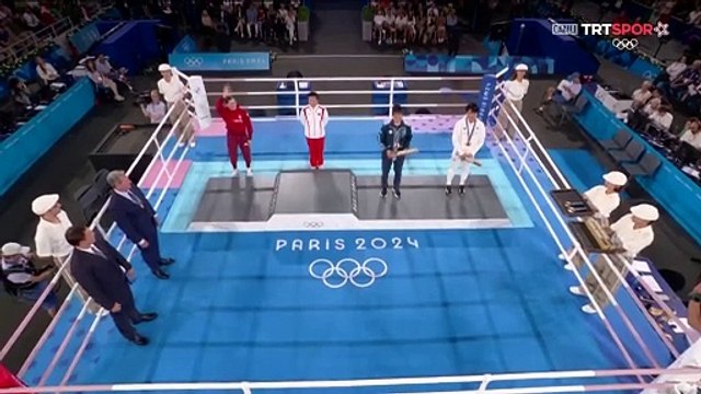 Buse Naz Çakıroğlu, Paris Olimpiyatları'ndan Gümüş Madalya ile döndü
