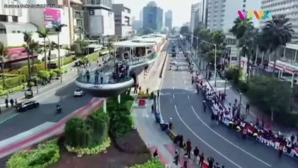 Momen Rombongan Kirab Bendera Pusaka Melewati Bundara HI
