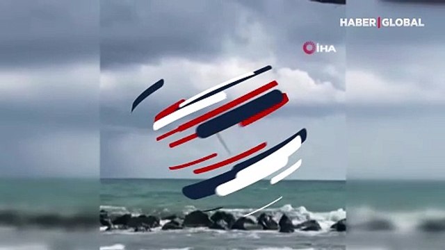 Sakarya'da denizde korku filmlerini aratmayan hortum görüntülendi