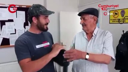 İşçi emeklisi bulduğu para dolu çantayı sahibine teslim etti
