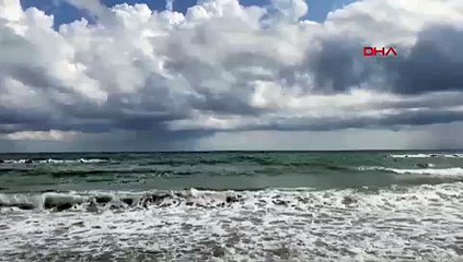 Denizde 4 kez hortum çıktı