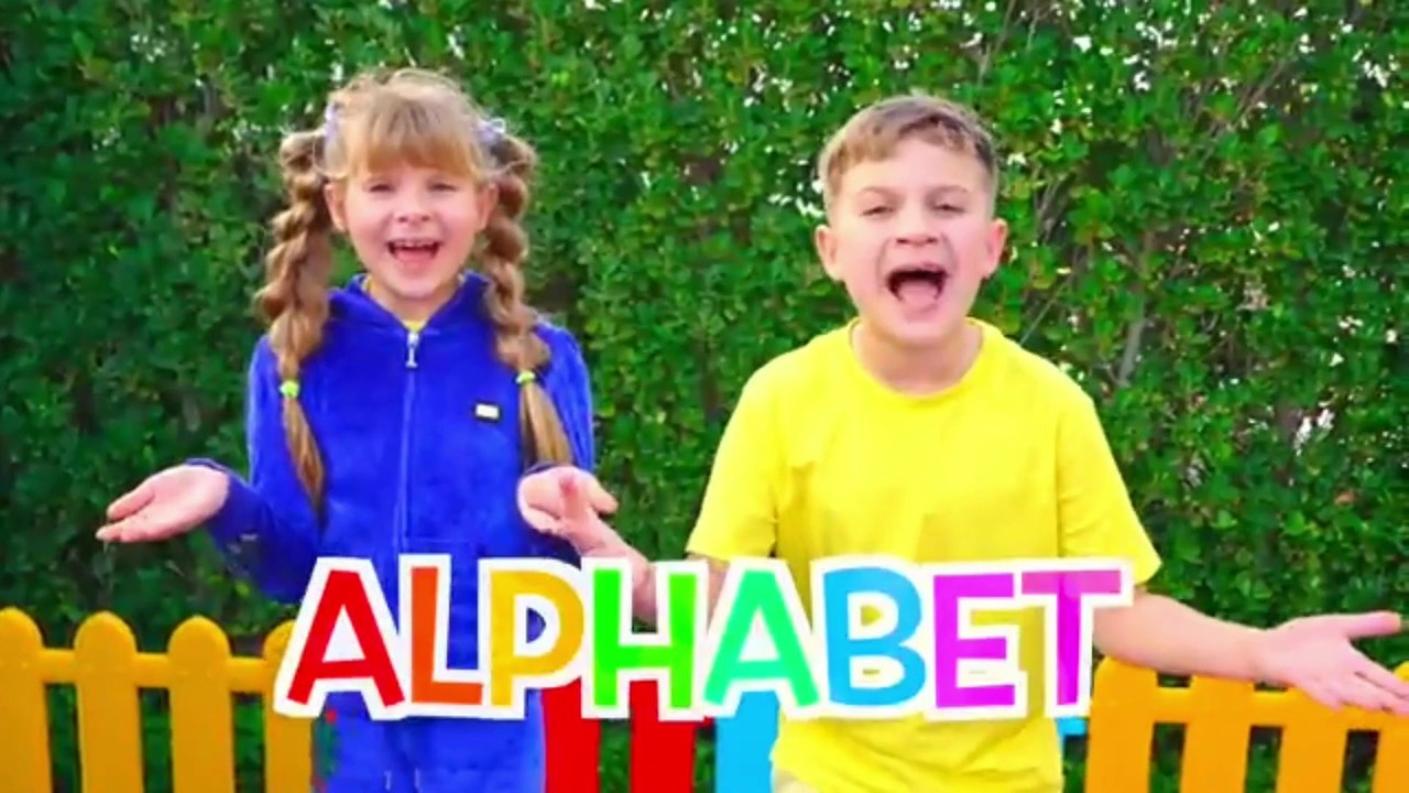 Roma and Diana - Alphabet Adventure with Diana, Roma and Oliver