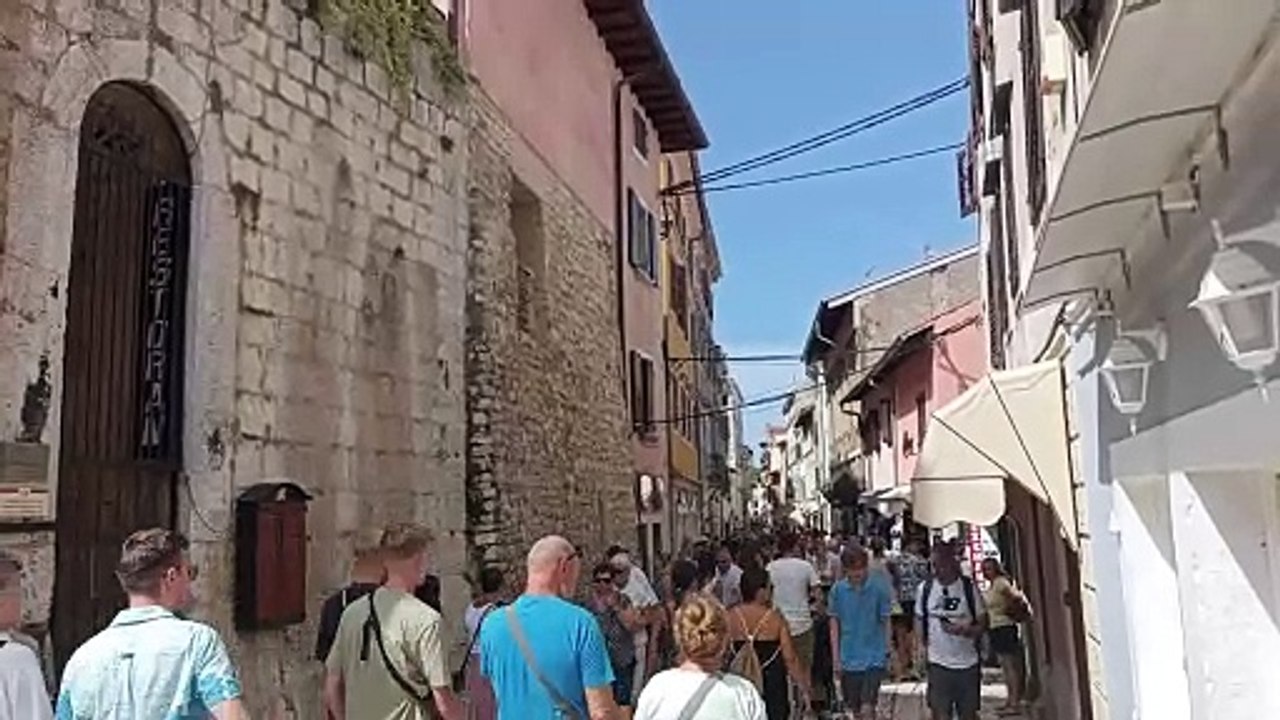 Ulica Dekumana, Poreč, Hrvatska / Decumanus Street, Poreč, Croatia