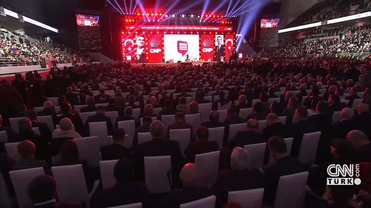 CHP'ye de 3 dönem kuralı mı geliyor ? Parti üyelerinden yeni talep