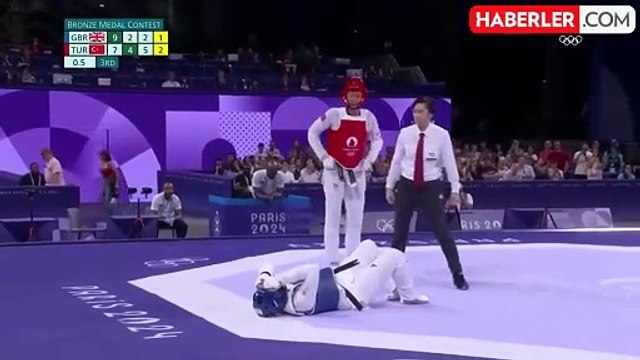 Milli tekvandocumuz Nafia Kuş Aydın, Paris Olimpiyatları'nda bronz madalya kazandı