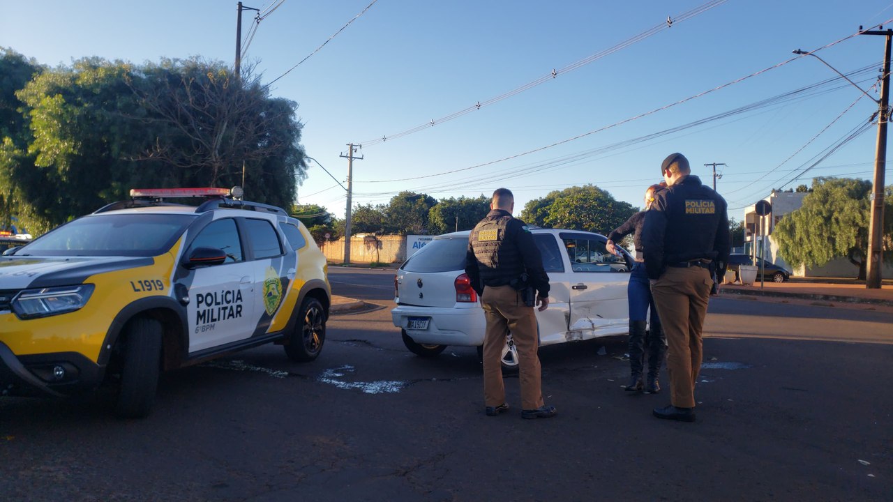 Rolo e confusão! Mulheres brigam no trânsito e termina em acidente. O motivo? O ex que agora é atual de outra...