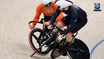 Team GB's Ollie Wood Appears to be HEADBUTTED by Dutch Rival Before Crashing Painfully to the Track