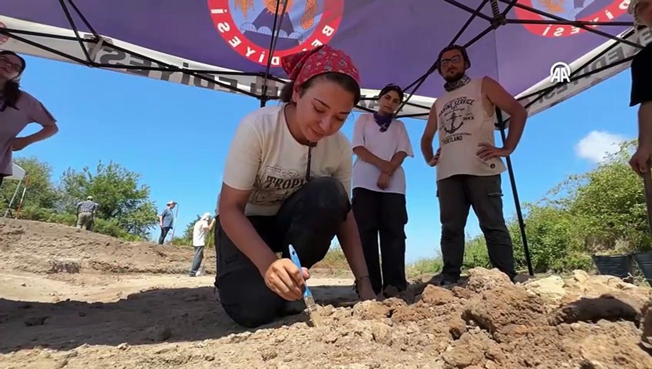 İkiztepe Höyüğü'nde Kazılar, Anadolu Dokumacılığını Aydınlatıyor