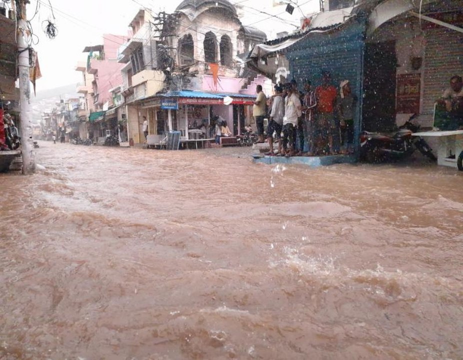 Video : मात्र 35 एमएम बारिश में बूंदी शहर हुआ प...