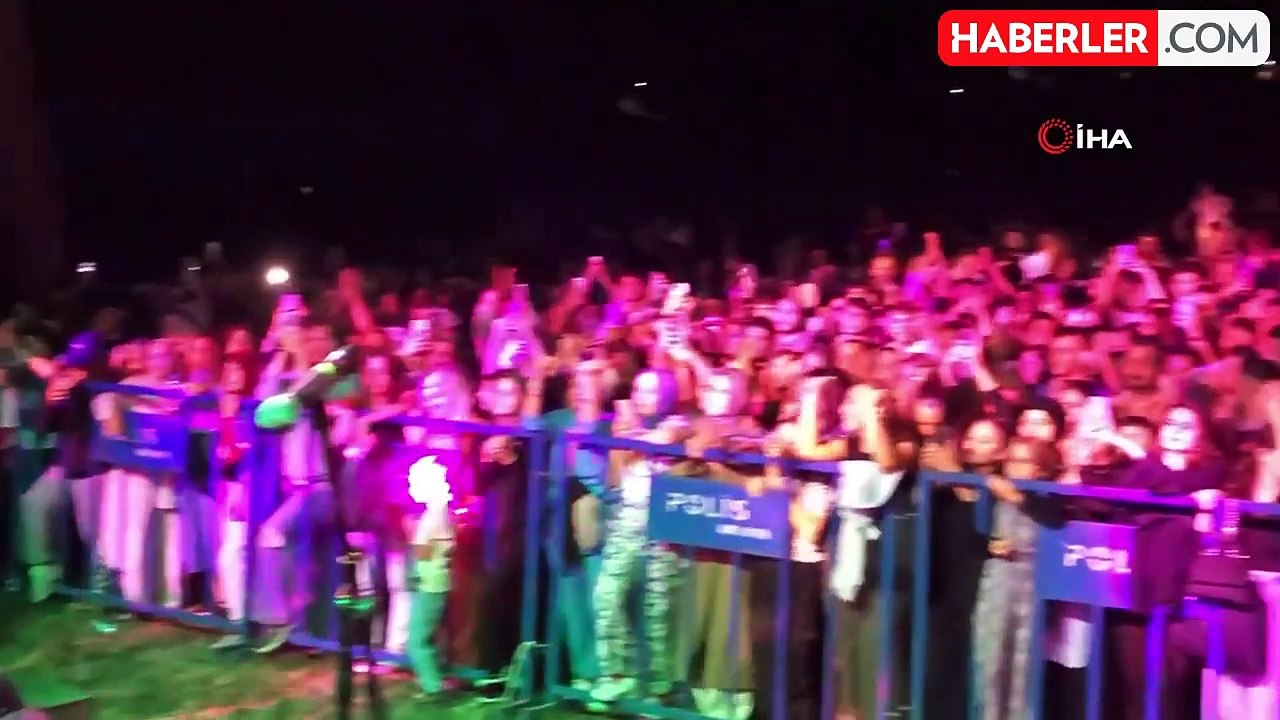 Resul Dindar Amasya'da konser verdi