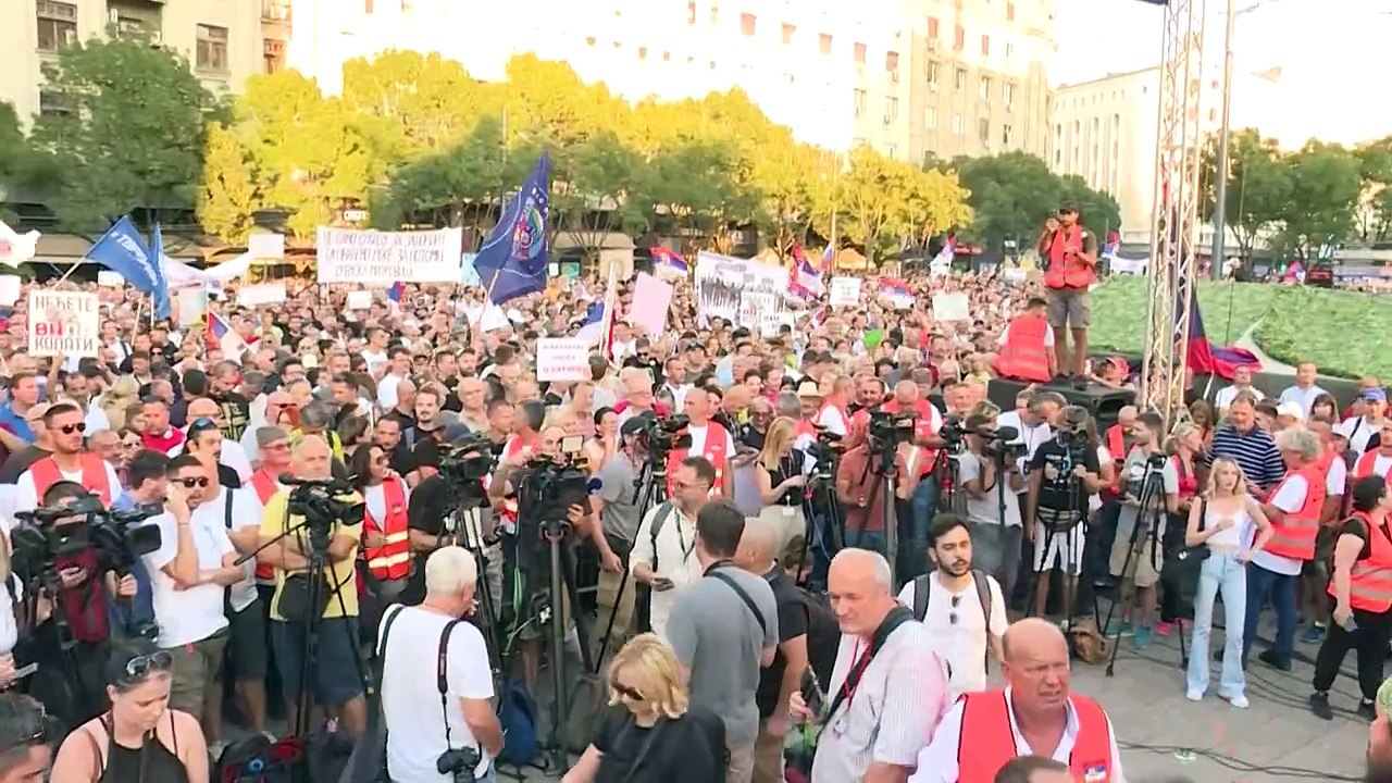 Serbien: Tausende protestieren gegen Lithium-Abbau