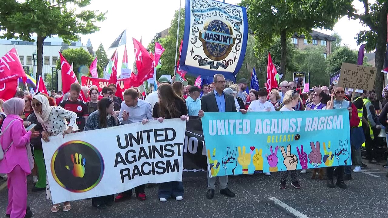 Rechte Gewalt: Briten stehen auf gegen Fremdenfeindlichkeit