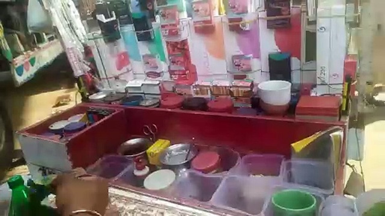 Paan wala interview!Chit chat with pan frosh