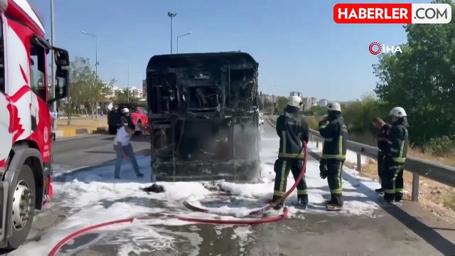 Yolcu dolu otobüs seyir halindeyken alev alev yandı