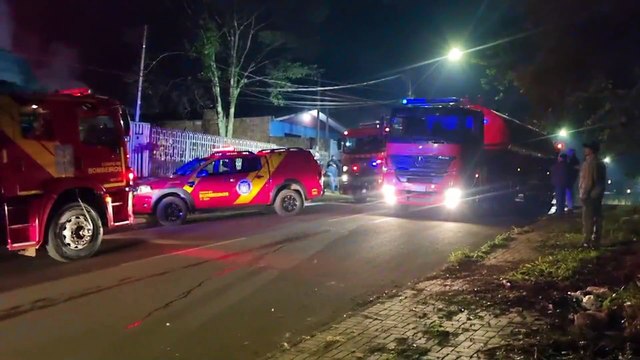 Casal de idosos tem residência destruída por incêndio misterioso