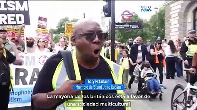 22 manifestaciones contra el racismo en Reino Unido tras semanas de disturbios xenófobos