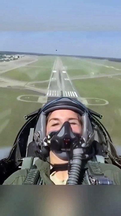 Stunning Fighter Pilot Rapid Climb after Take Off with G Turn