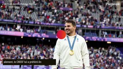 Clôture des JO : Léon Marchand "remplacé" par un autre sportif, une décision qui s'explique !