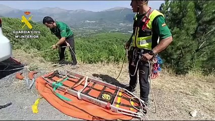 Rescate de un padre y su hija en Ávila tras un accidente de quad