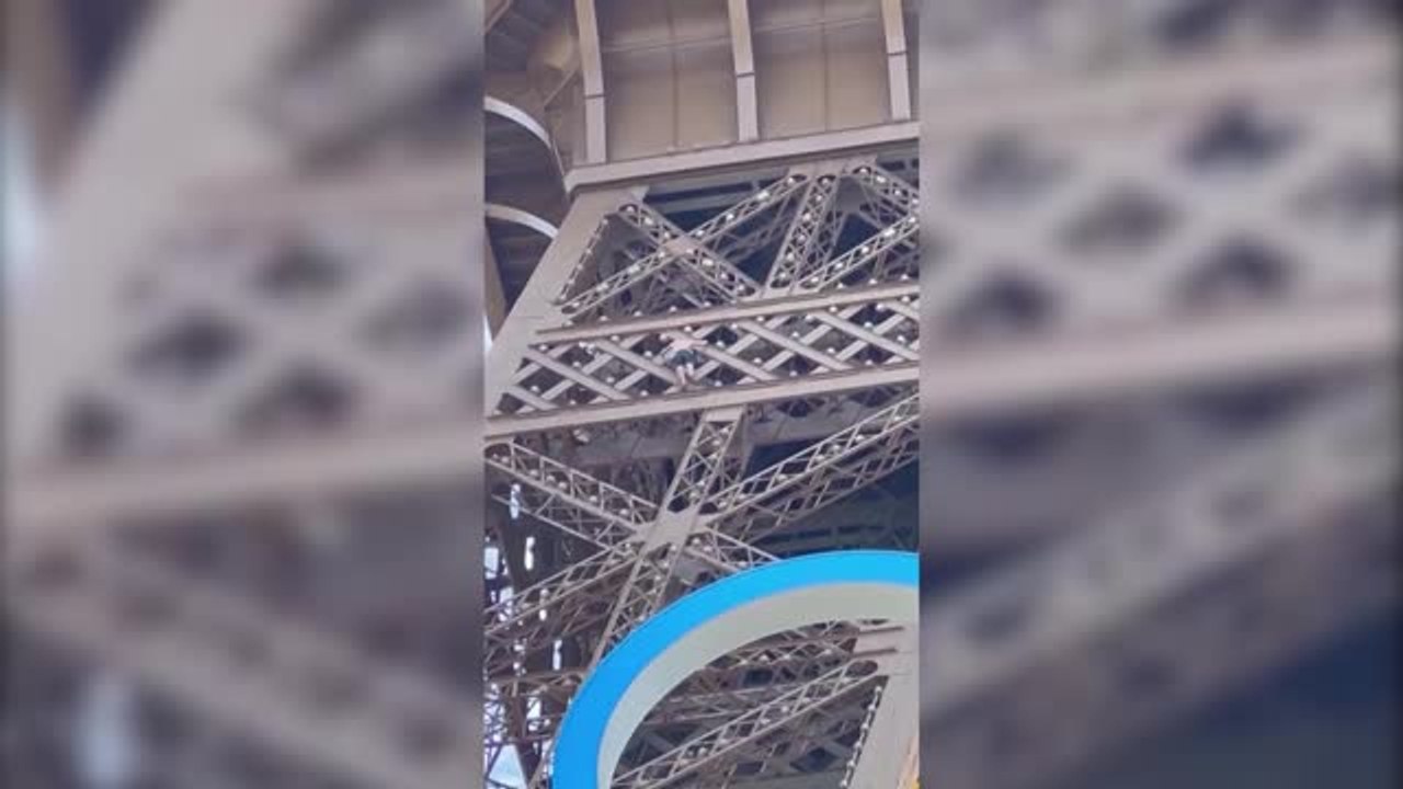 Paris 2024 - Un homme a escaladé la Tour Eiffel avant la cérémonie de clôture