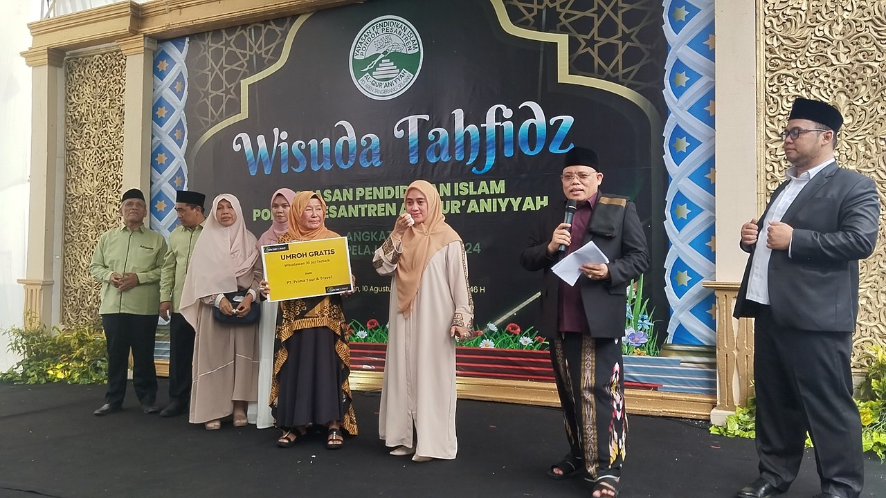Wisuda tahfidz angkatan 18 ponpes Al quraniyah