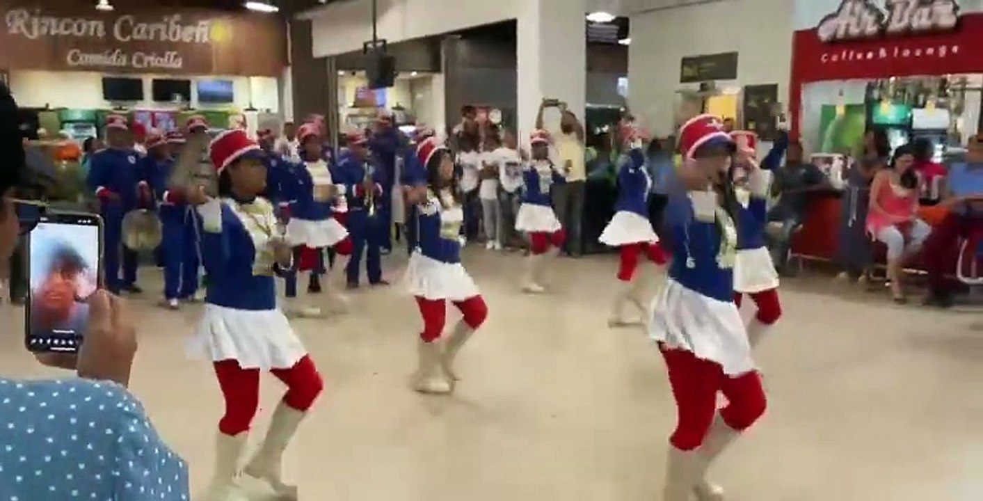 Marileidy Paulino y Atletas Olímpicos reciben caluroso recibimiento en el AILA