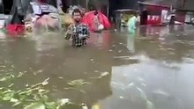 There is a lot of rain ️ ☔ ️ ️ ️ Pakistan