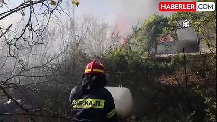 Atina'da çıkan yangın nedeniyle 9 köy tahliye edildi